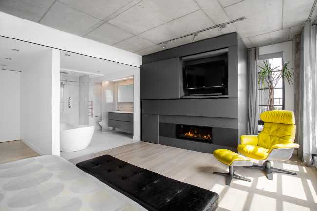 Lofts in Montreal. Black, white oak and colour accents for a young, urban interior design