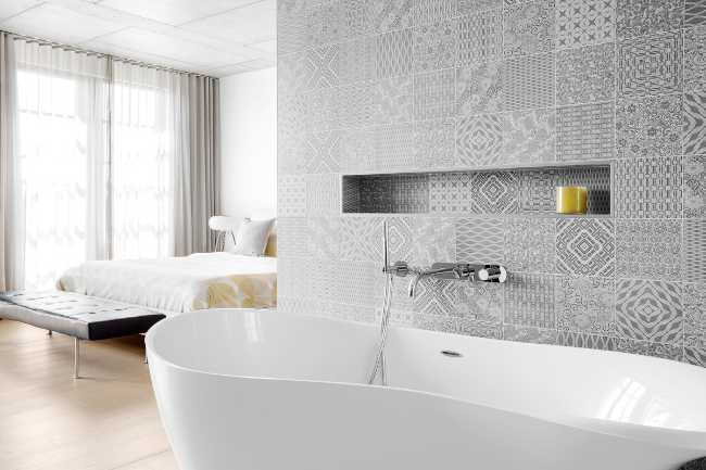 Lofts in Montreal. Black, white oak and colour accents for a young, urban interior design