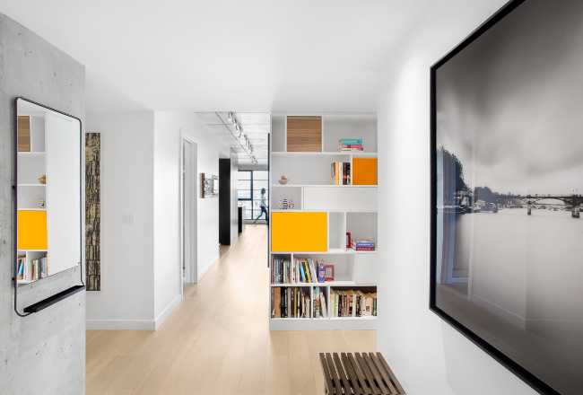 Lofts in Montreal. Black, white oak and colour accents for a young, urban interior design