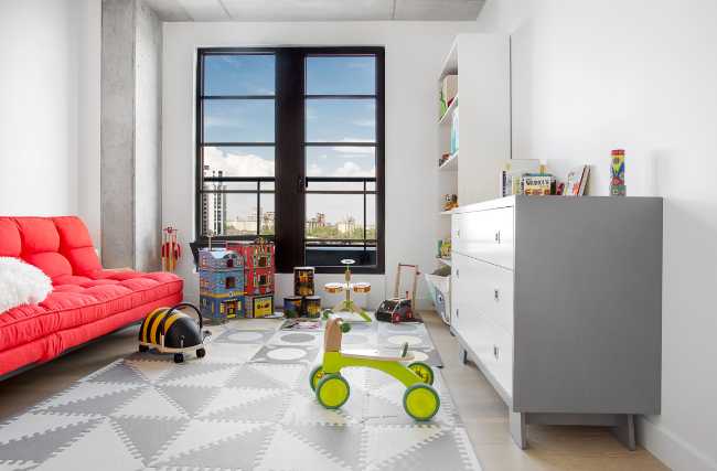 Lofts in Montreal. Black, white oak and colour accents for a young, urban interior design