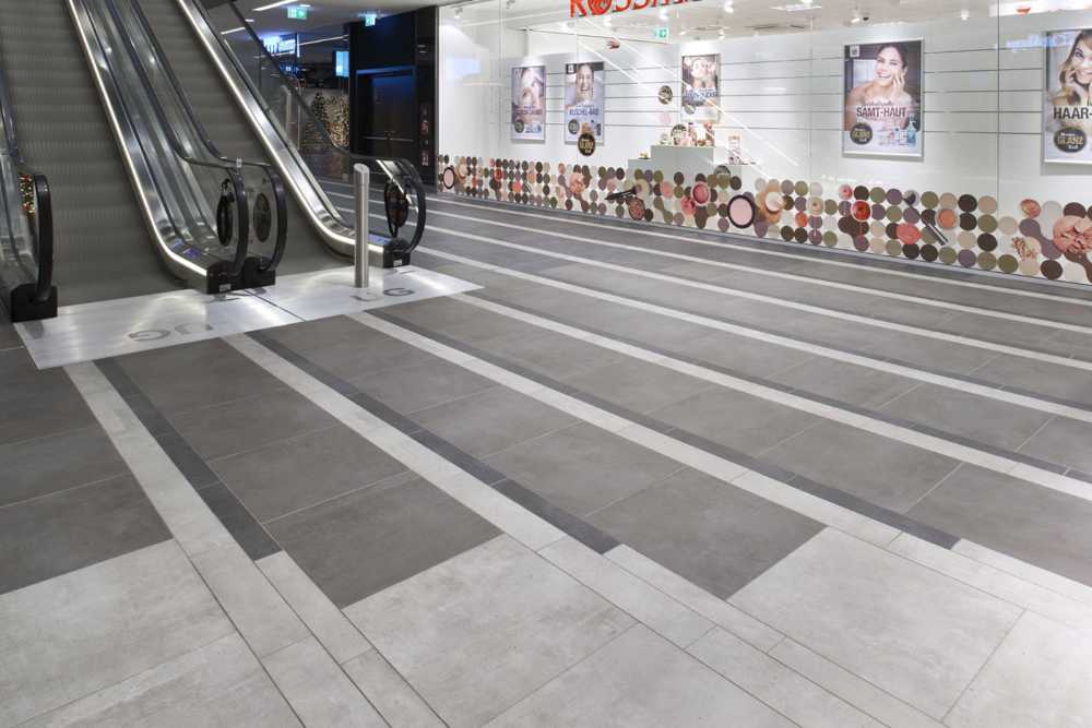 City Passage di Bielefeld. Giochi di geometrie per i rivestimenti di pregio