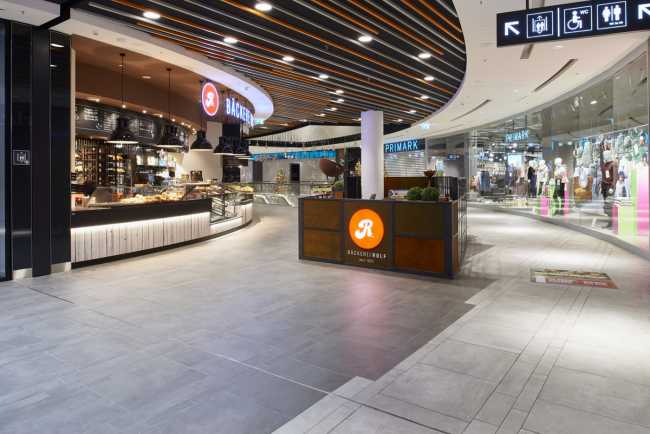 City Passage di Bielefeld. Geometries games for high-quality coatings