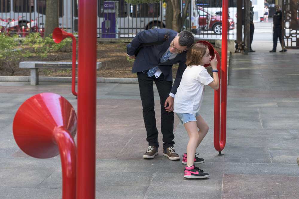 Sommes-nous seuls ou unis dans la ville ? Le design urbain comme étincelle d'interaction spontanée