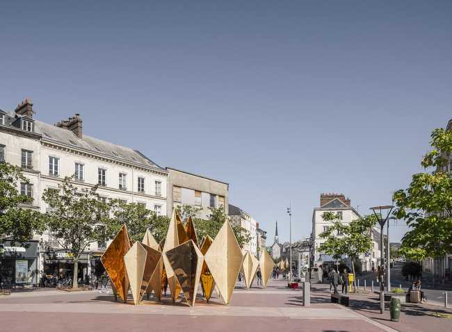 Fôret, la instalación artística que integra bosque y ciudad.