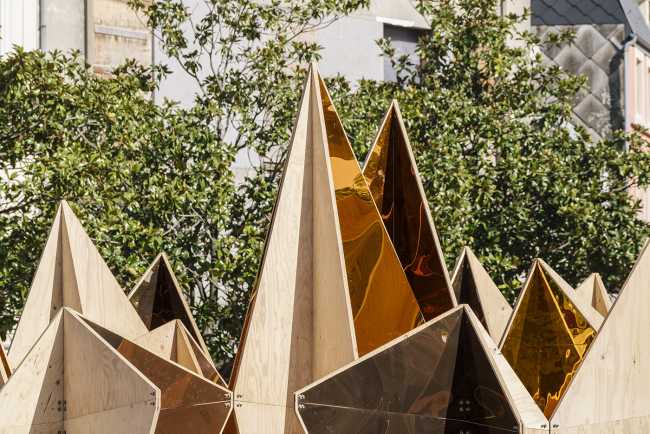 Fôret, la instalación artística que integra bosque y ciudad.