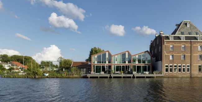 Maritime character for three homes in Rotterdam. 