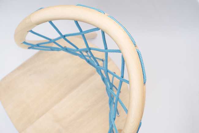 Paraboloid: comfort and aesthetics for a design-chair