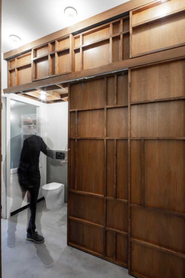 Renovated apartment in the center of Cuneo. New perception of space through the design of the furniture