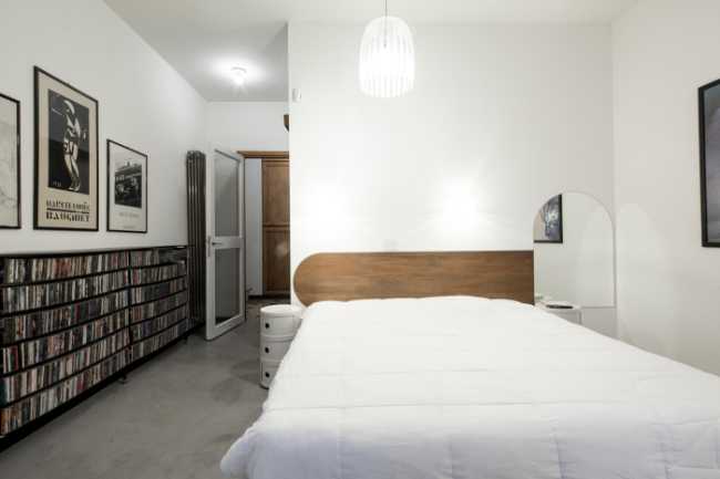 Renovated apartment in the center of Cuneo. New perception of space through the design of the furniture