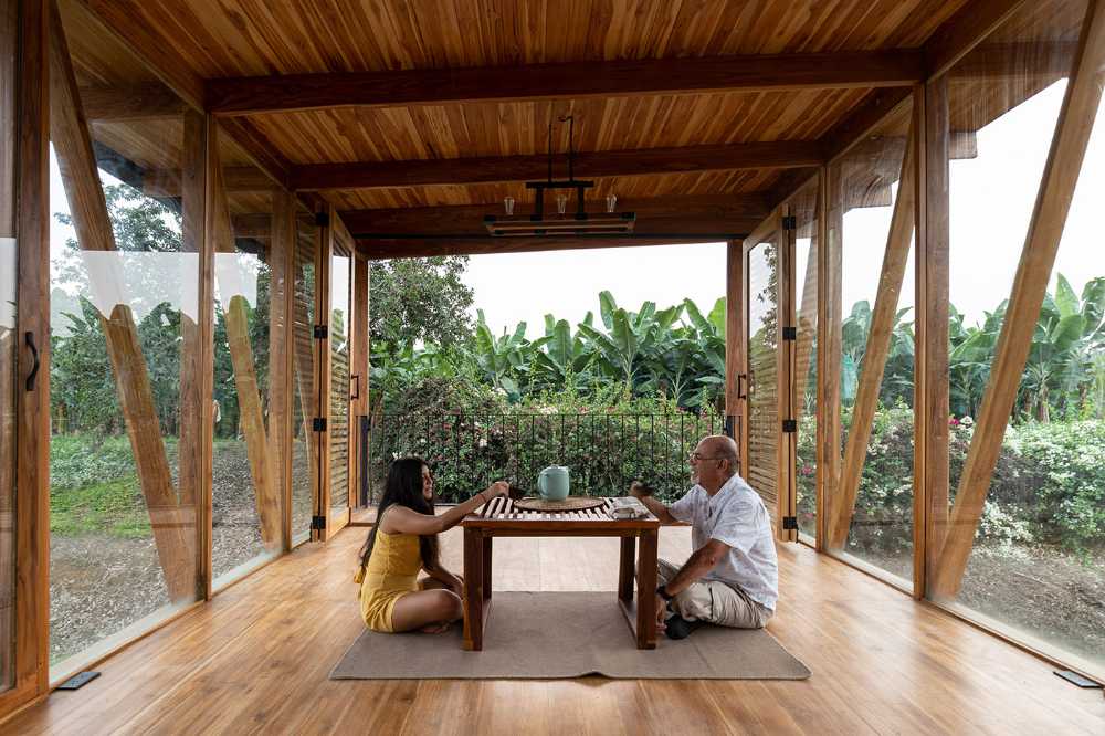 Tea room with minimal architecture. The surrounding environment becomes the protagonist of the space