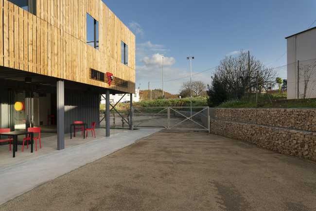 Centro juvenil en Cataluña. Extrema variabilidad en el uso de los espacios interiores