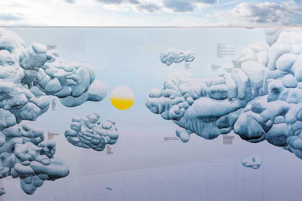Murale artistique. Vue poétique et fantastique du panorama des nuages de New York