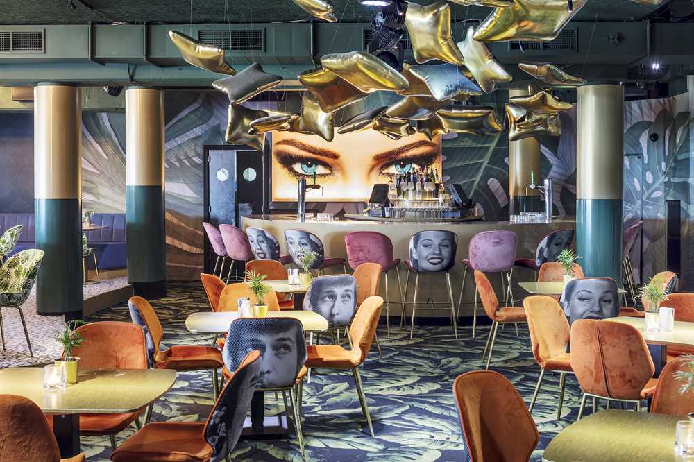Restyling del Crazy Pianos Club. El espacio concebido como una película surrealista para dejarse llevar