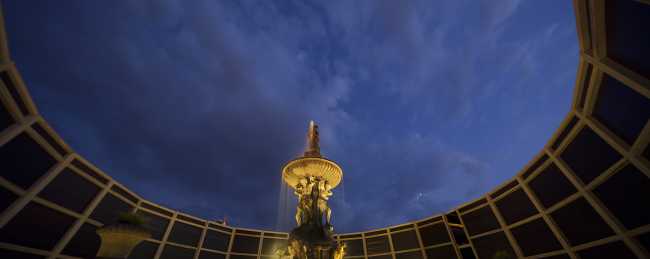 La (no) percepción del arte en nuestra vida cotidiana. Una estructura de madera devuelve la atención a los espacios invisibles