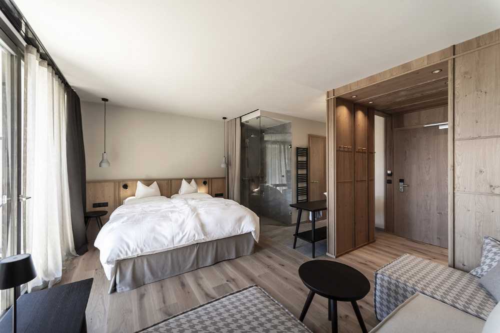 From the depths of the earth: in the new Gfell hotel the thrill of living in nature
