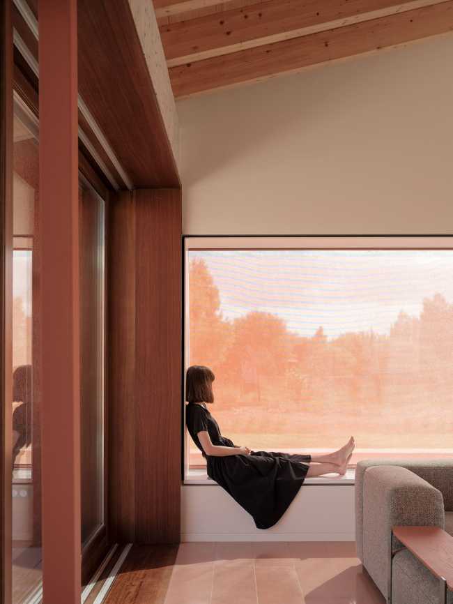 Visual and tactile continuity between the architecture and its environment. Vibrant monochrome effects in sunlight