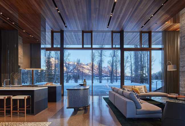 L'architecture comme une œuvre d'art moderne. Simplicité de conception et de matériaux sur un site spectaculaire