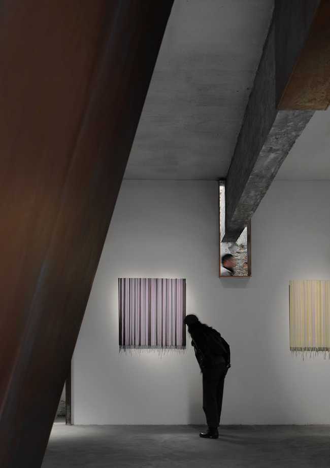 Yes Art Warehouse. Un caractéristique studio d'art occupe l'emplacement d'un ancien bâtiment industriel