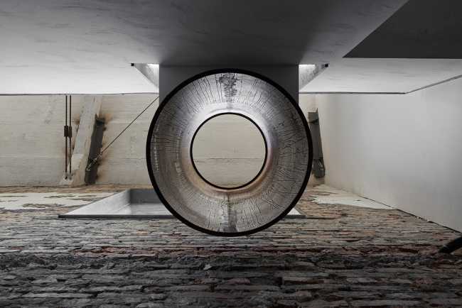 Yes Art Warehouse. Un caractéristique studio d'art occupe l'emplacement d'un ancien bâtiment industriel