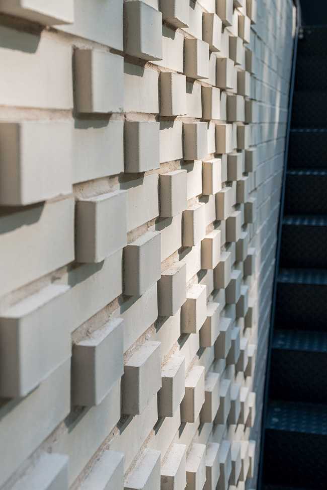 Revisiting a Victorian home. Materials and colors combine to offer new opportunities for light and space