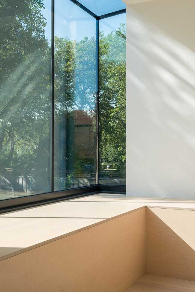 Revisiting a Victorian home. Materials and colors combine to offer new opportunities for light and space