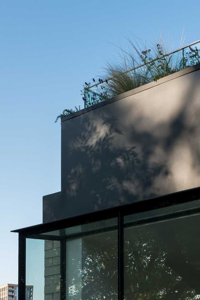 Revisiting a Victorian home. Materials and colors combine to offer new opportunities for light and space