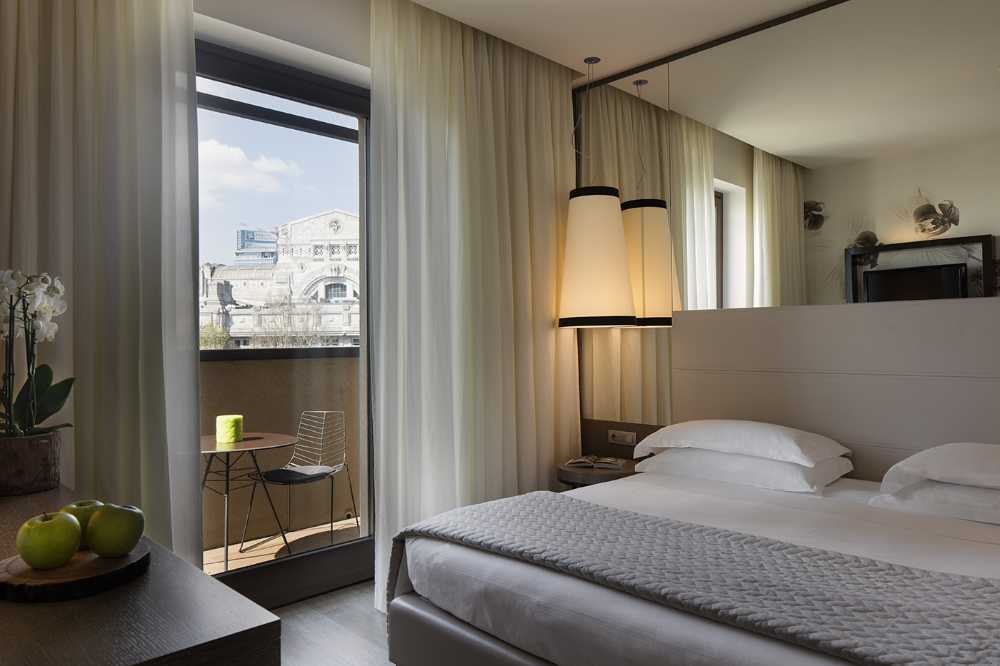 Sustainability in an urban context. Ecological hotel belonging to the Starhotels Group in Milan