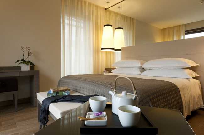 Sustainability in an urban context. Ecological hotel belonging to the Starhotels Group in Milan