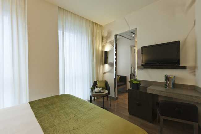 Sustainability in an urban context. Ecological hotel belonging to the Starhotels Group in Milan