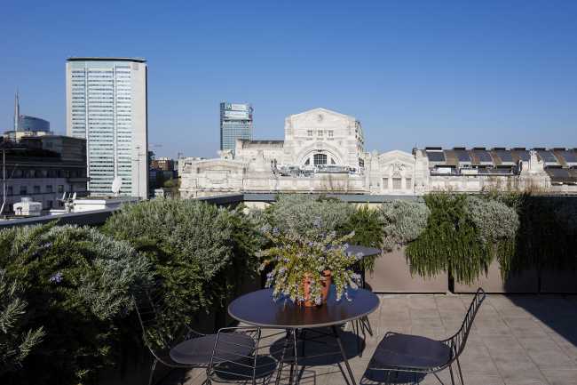 Sustainability in an urban context. Ecological hotel belonging to the Starhotels Group in Milan