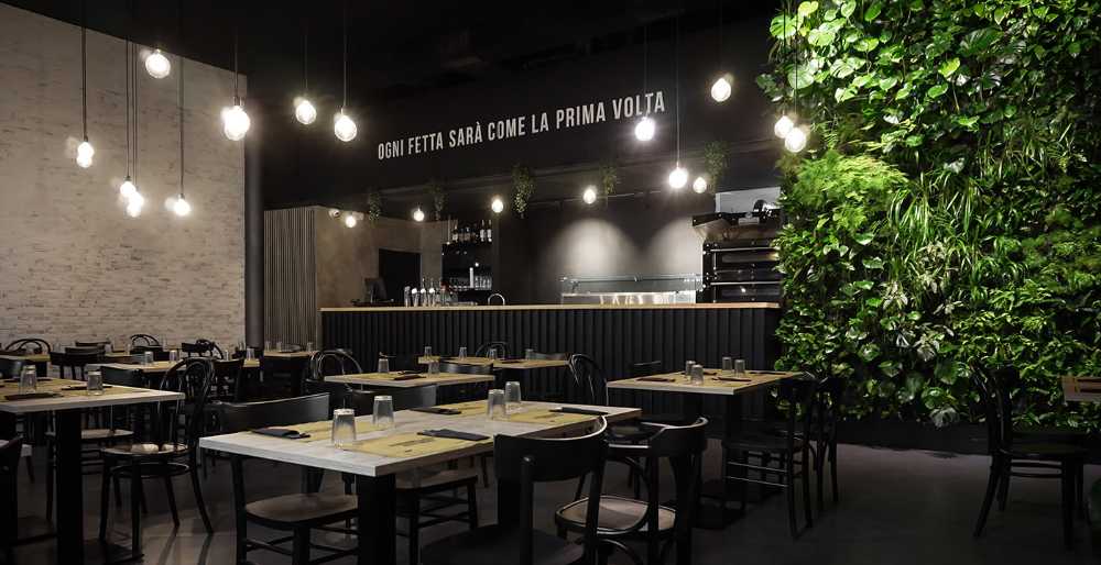 Gourmet pizzeria in the heart of Turin. The theater inspires the conversion