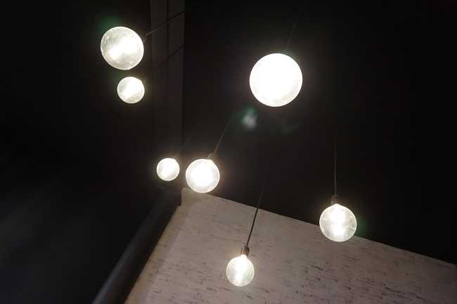 Gourmet pizzeria in the heart of Turin. The theater inspires the conversion