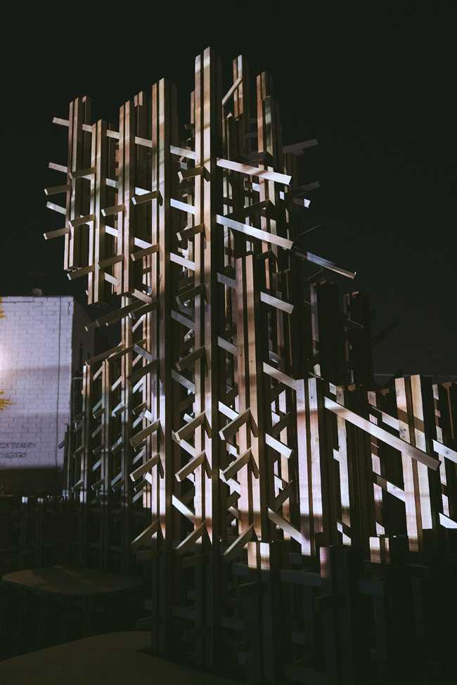 Mori. A wooden installation in Los Angeles that conceptualises the sense of togetherness