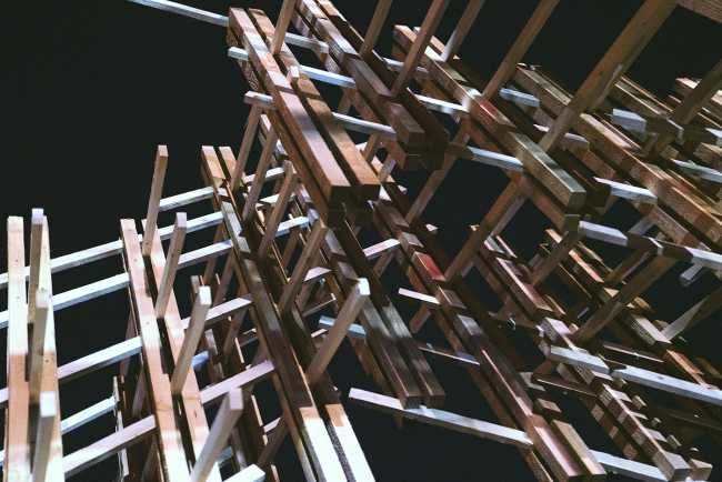 Mori. A wooden installation in Los Angeles that conceptualises the sense of togetherness