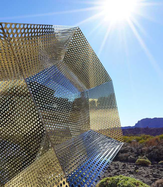 Solar Quartz, une installation énigmatique et onirique conçue sur l'île de Tenerife