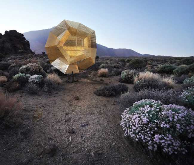 Solar Quartz, une installation énigmatique et onirique conçue sur l'île de Tenerife