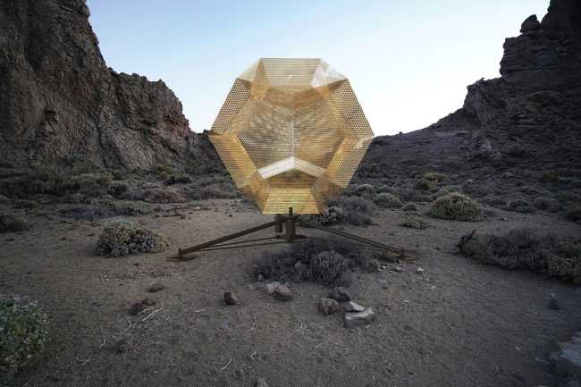 Solar Quartz, une installation énigmatique et onirique conçue sur l'île de Tenerife