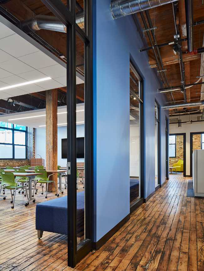 The Night Mistry. Un albergue juvenil para infundir confianza