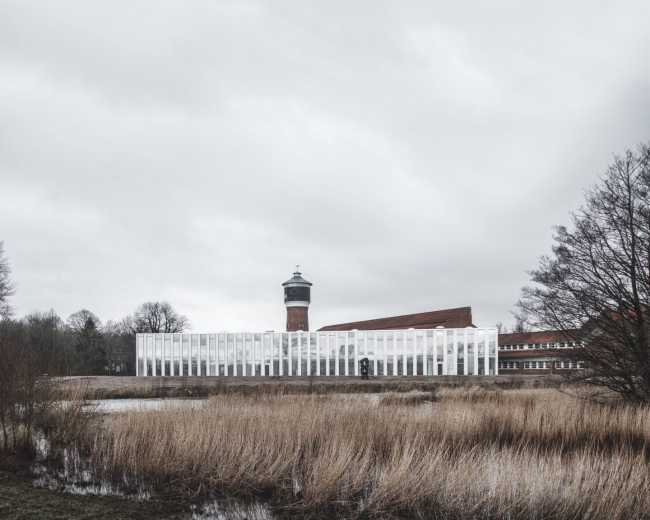 Expanded Historical Municipality. A combination of heaviness and structural lightness