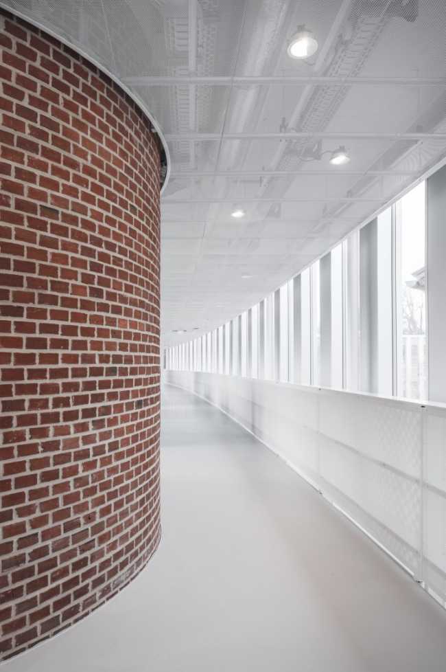 Expanded Historical Municipality. A combination of heaviness and structural lightness