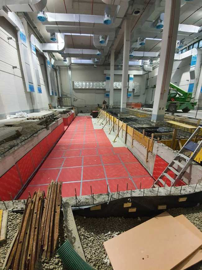 Isolamento delle vibrazioni causate da una nuova rotativa nello stabilimento di Centro Stampa Quotidiani a Brescia