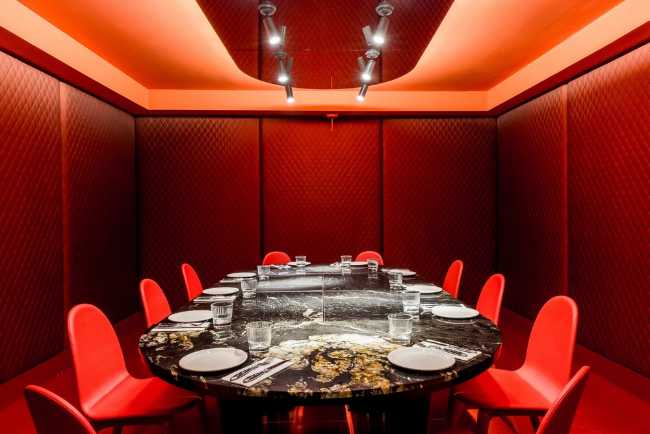 Las Chicas, Los Chicos y los Maniquís: color is the undisputed protagonist of the Madrid restaurant