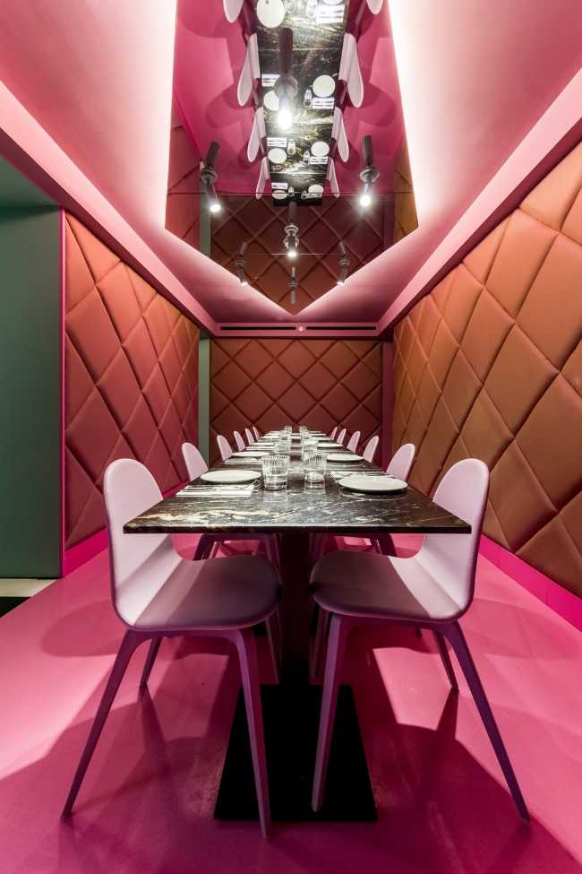 Las Chicas, Los Chicos y los Maniquís: color is the undisputed protagonist of the Madrid restaurant