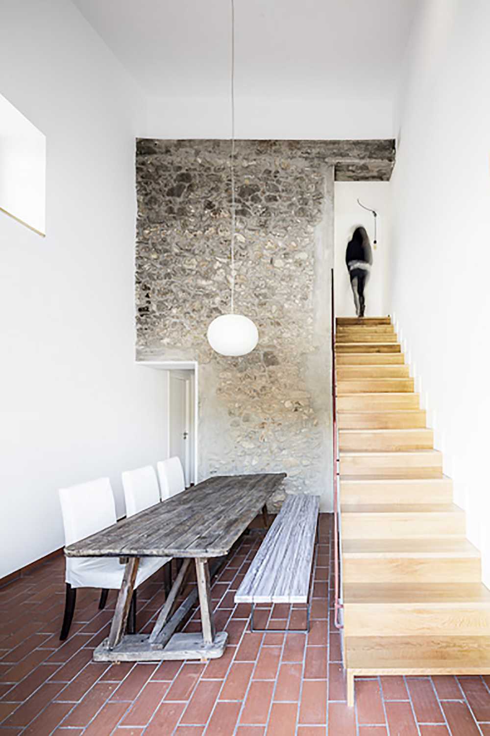 The renovation of Can Tomeau for a conscious and sustainable tourism among cultural assets of local interest