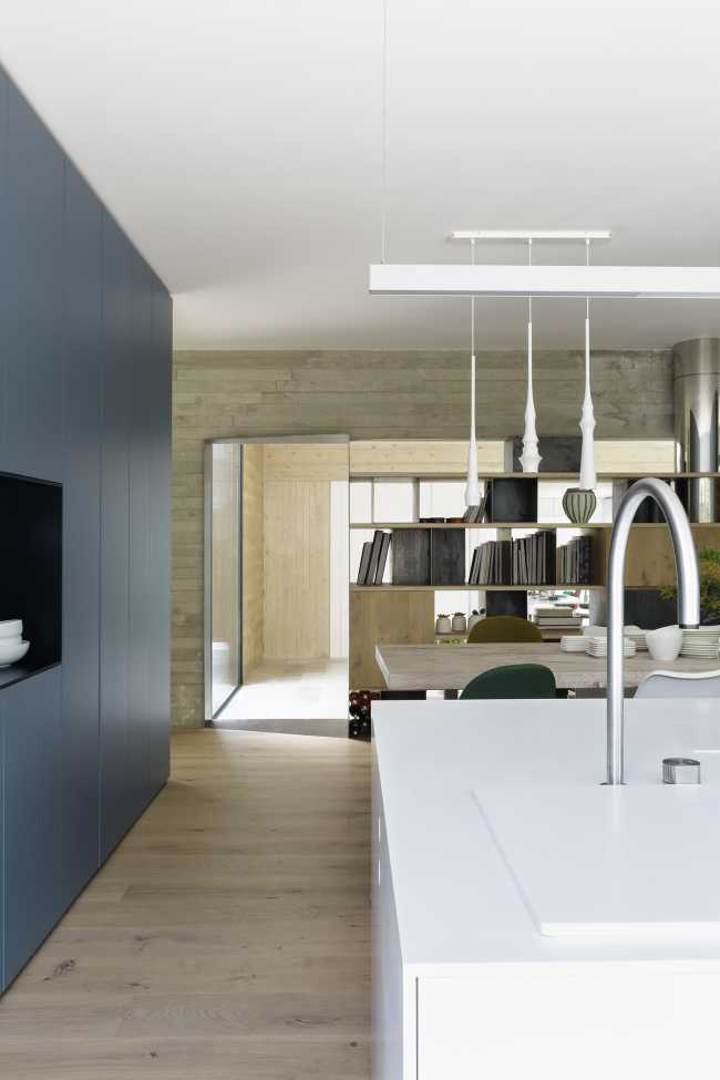 Progetto CH, a private residence intertwined with cosy interiors and verdant outdoor spaces
