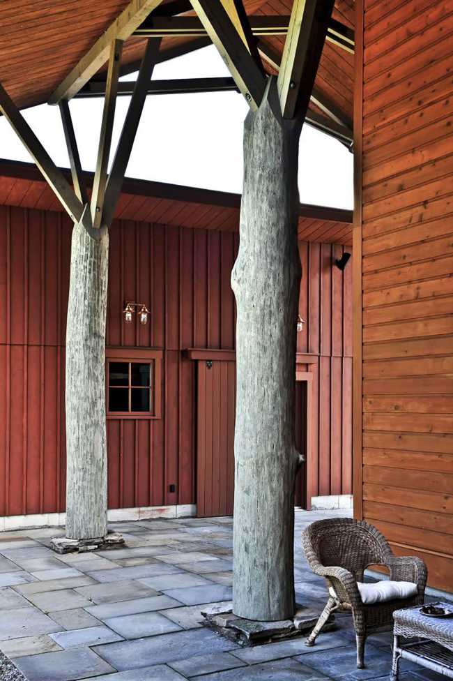 Lazy Bear Pool House: a huge wooden pool house for a tropical getaway...at home