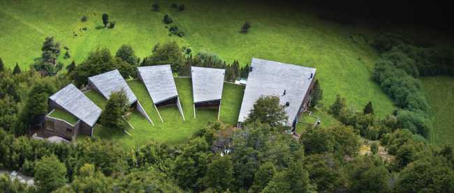 Uman Lodge in Chile, wooden textures and breathtaking views