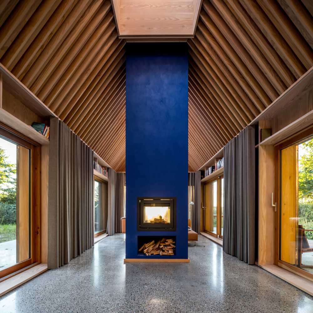 Psychophysical wellbeing and nature in order to make working a delight: the Author's House immersed in the forest