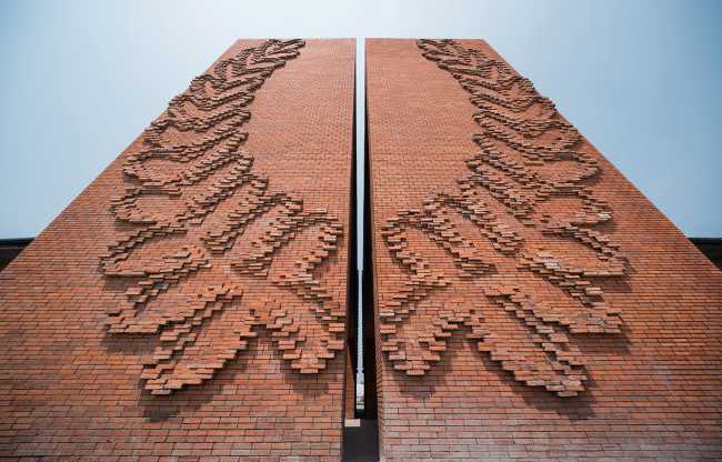 Discovering the soul hidden in an old building and bringing it back to light: TaoCang Art Center