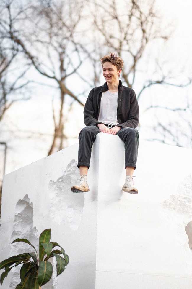 Final Foam Home: the power of erosion to shape architectural space